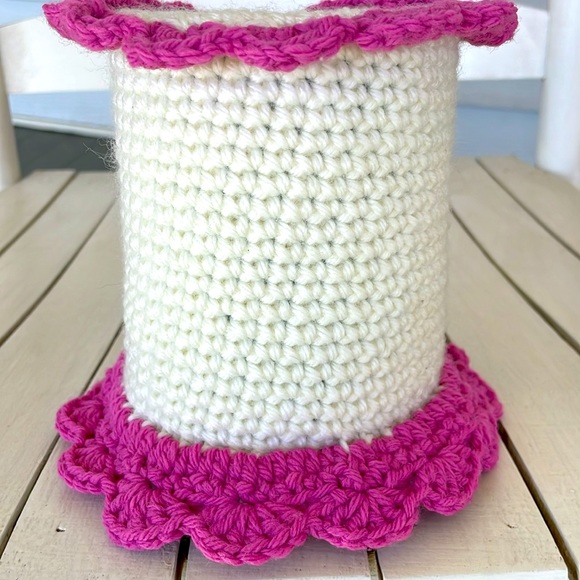 Vintage Crocheted Bathroom Set Pink Flowers Cottagecore Grannycore - Picture 9 of 9